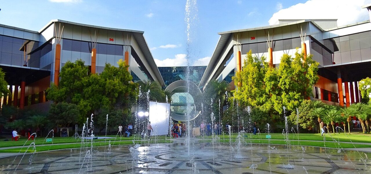 Infosys के CEO की सैलरी ने तोड़े रिकॉर्ड